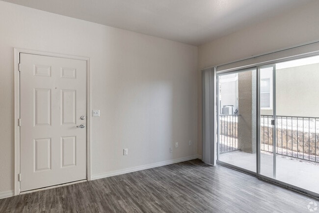 Cuestas-Apartment-Homes-(6)