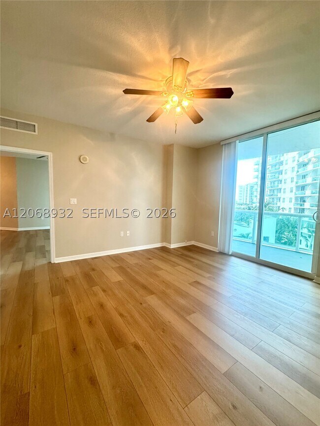 7900 Harbor Island Dr Unit 608
