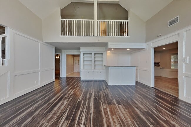 Photo - 20414 Laverton Dr