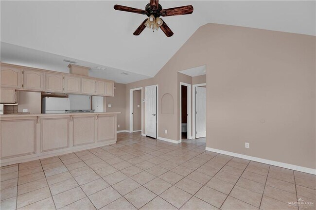 Photo - 14 Tampa St Unit 2