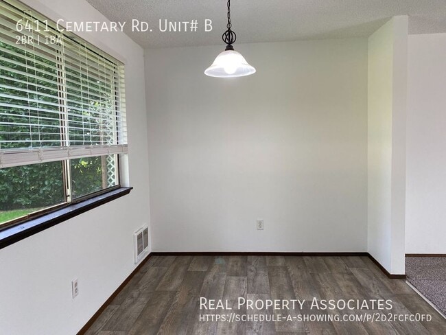 Photo - 6411 Cemetery Rd