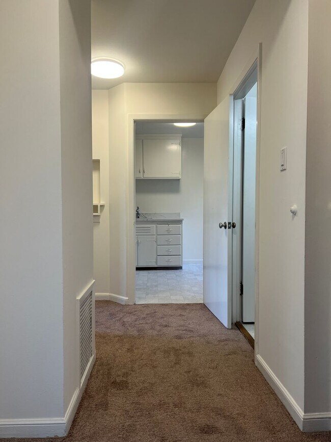 Photo - 1342 Unidad #4