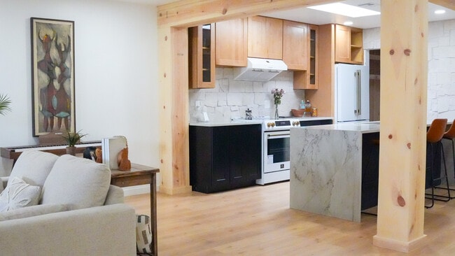Building Photo - Birch & Stone Rental