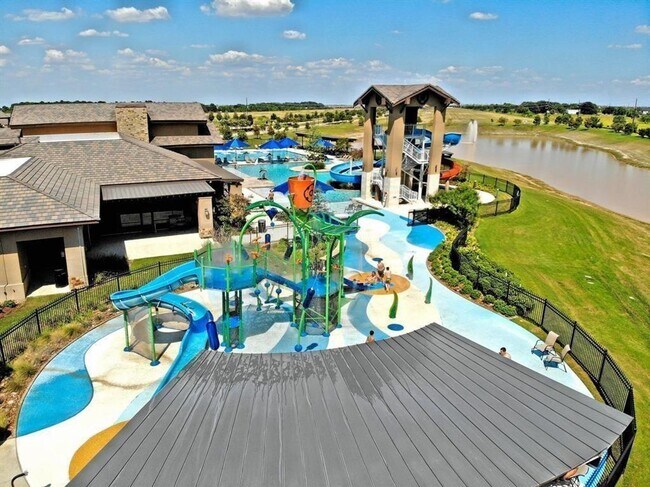 Photo - Grand Entry W/High Ceilings! Gorgeous Ligh...