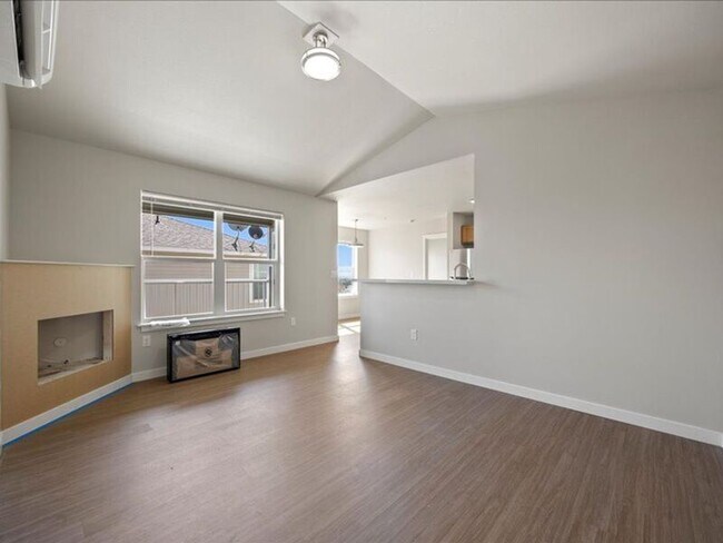 6005F Chapel Hill Blvd Unit F201