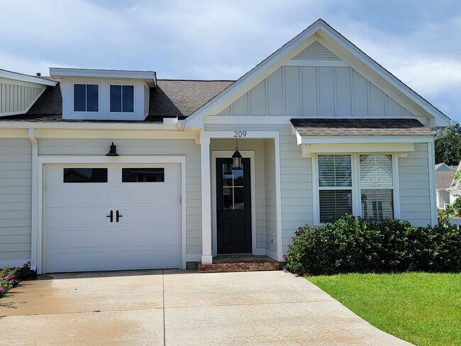 Photo - 209 Camellia Oaks Ave