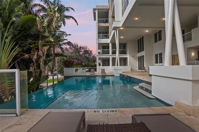 Photo - 120 SE 19th Ave Condo Unit 404