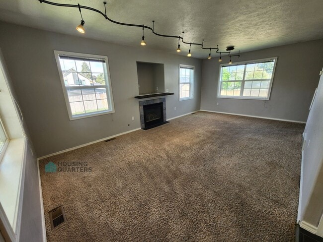 Photo - Spacious 4-Bedroom Home in Spokane Valley with Finished Basement & Fenced Yard