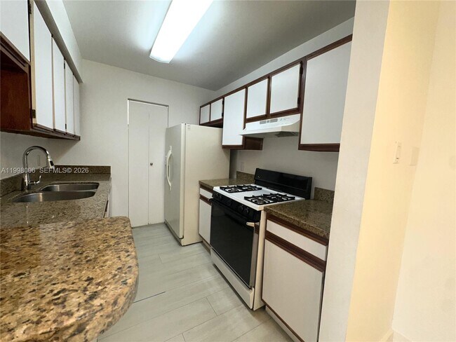 Photo - 15295 SW 106th Ln Unidad 718