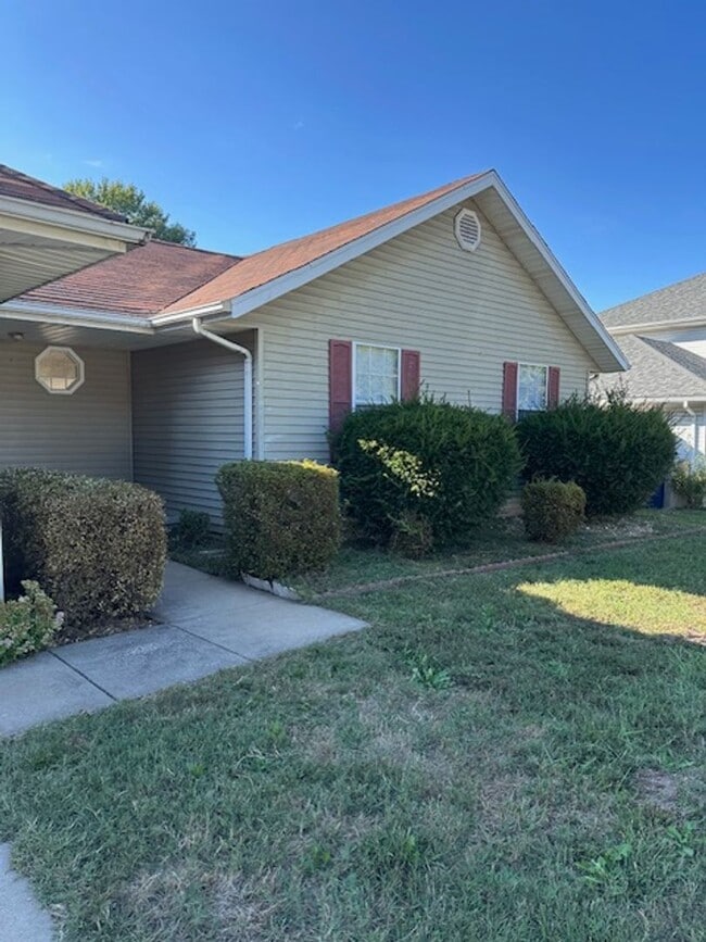Photo - Nice 3 bedroom house in South Springield