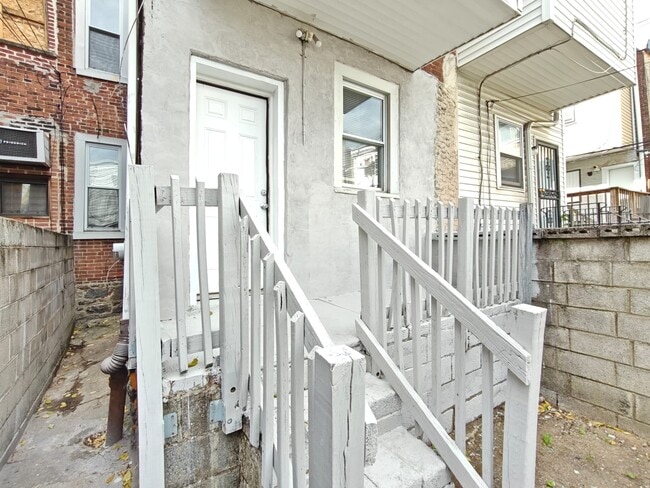 Photo - 713 S Ithan St