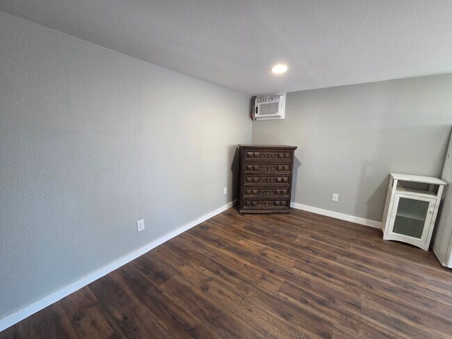 Photo - 1120 Rigsby Ave Unidad 3