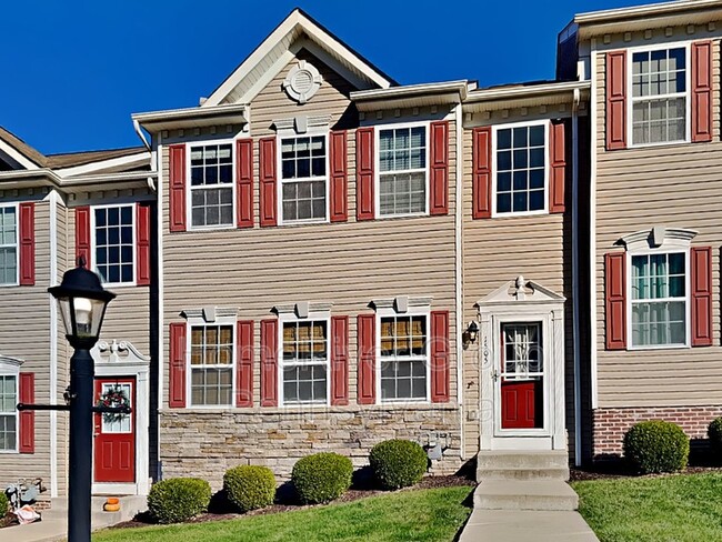 Photo - 1505 Canterbury Dr Townhome