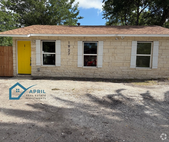 Building Photo - 1927 W Mayfield Blvd Unit 1 Rental