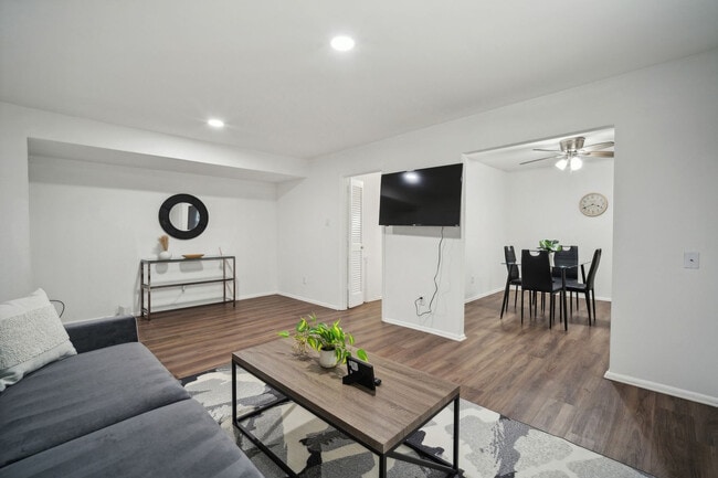 Photo - 104 Wharton Dr Apartment Unit ID1258612P
