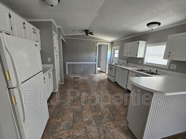 Photo - 934 Eslinger Ct