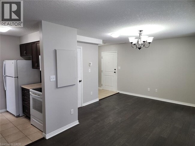 Photo - 20 Cheese Factory Rd Unité 301