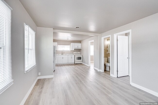 Photo - 1001 Main Ave Unit 1001 1/2