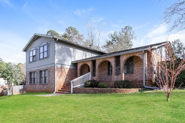 Photo - Charming 4 Bedroom Home in Martinez, GA