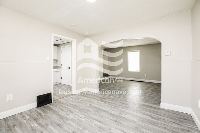 Photo - 569 Elbon Ave