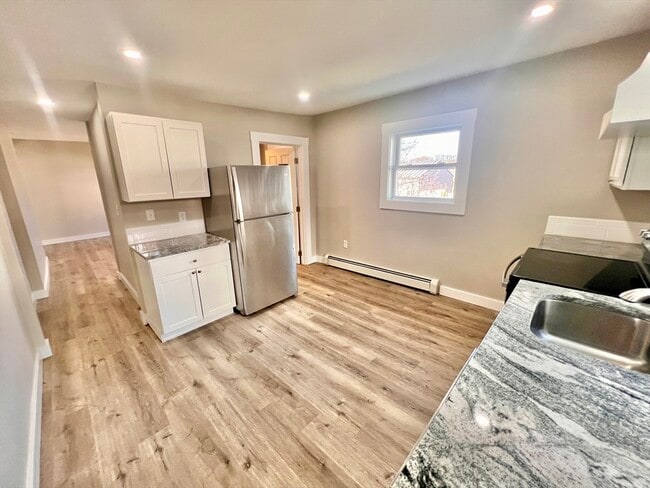 Photo - 38R Millett St Apartment Unit 1