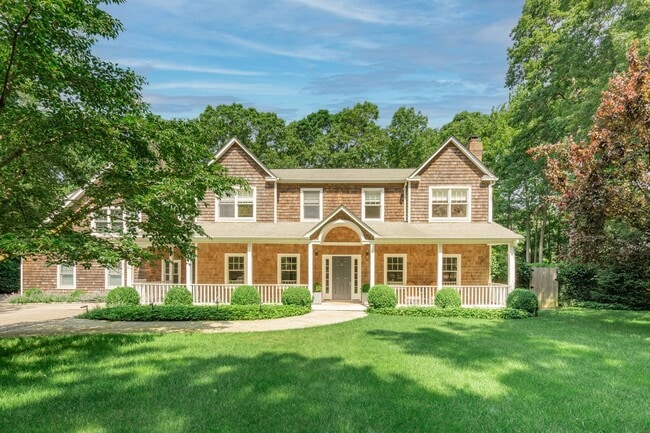 Photo - 113 Northside Dr House