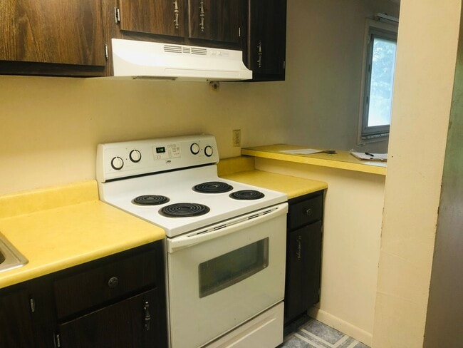 Photo - 2028 Summit St Unit 1