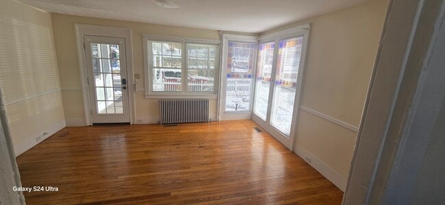 5 Glen Rd Unit 5A 1st floor