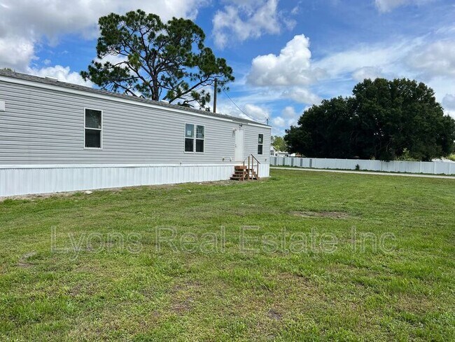 Photo - 8086 Heck Dr Unit #14