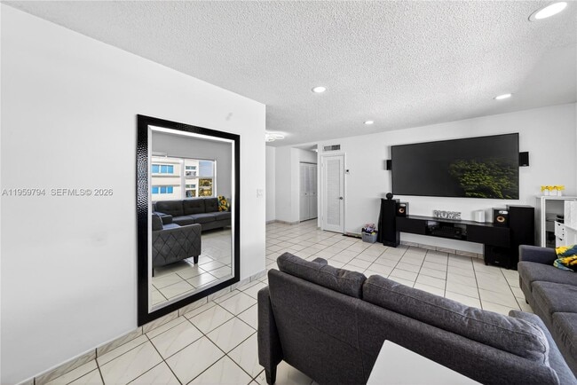 Photo - 900 SW 84th Ave Unit 403D