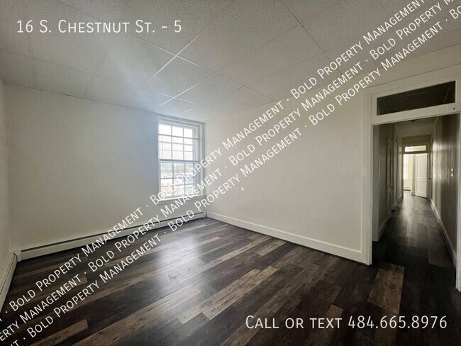 Photo - 16 S Chestnut St Unit 5