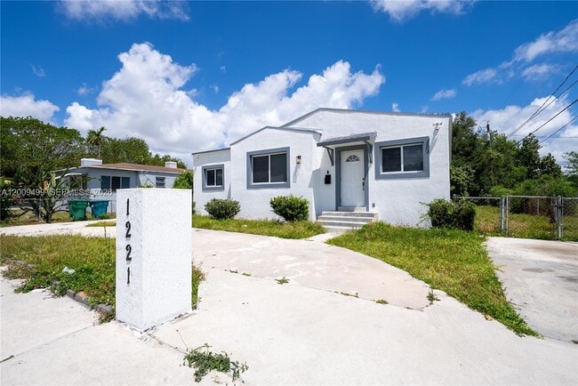 Photo - 1221 NW 75th St