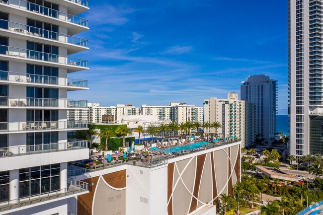 Terraza - Hyde Beach House