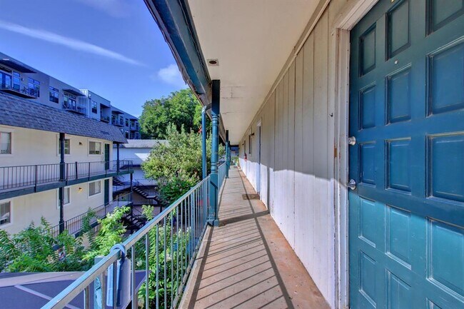 Photo - 1725 Toomey Rd Unidad 311