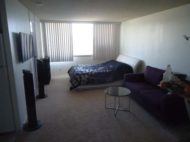 Photo - Century Park Plaza STUDIO, amenities, 1 ba... Unidad 2605A