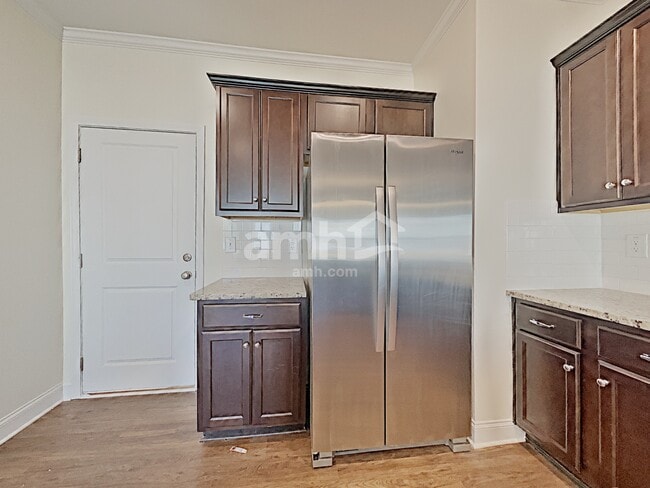 Photo - 576 Woodall Rd