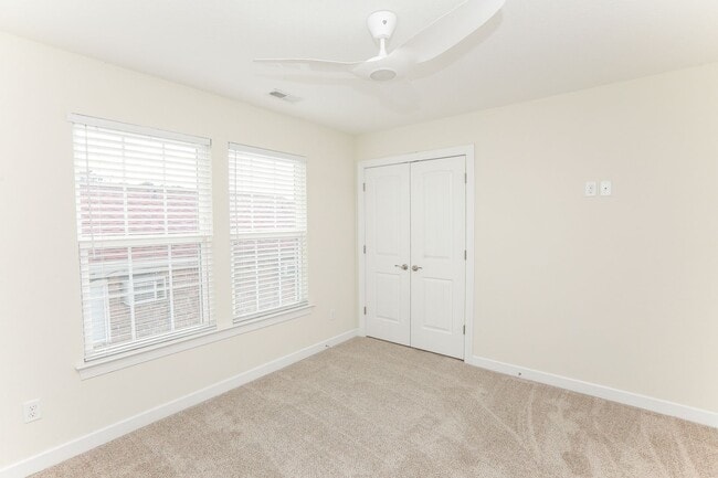 Photo - Beautiful Move-In Ready craftsman style home in Norfolk!