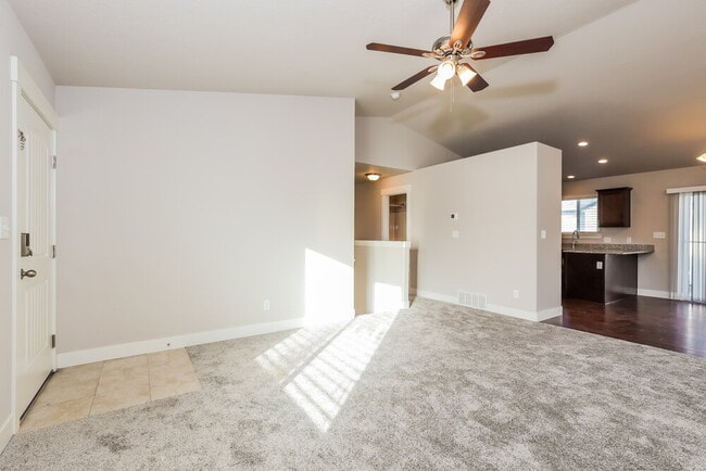 Photo - 2419 Prairie Ln