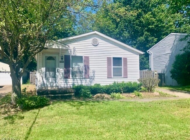 Photo - 6528 Rosebelle Ave