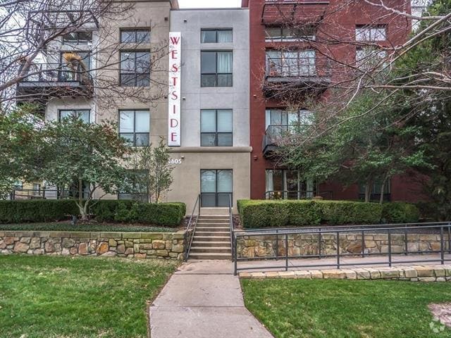 Building Photo - 4605 Cedar Springs Rd Unit 305 Rental
