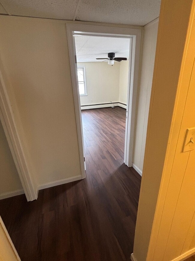 Hallway entrance to Bedroom 2 - 1607 S Olden Ave Unit Apt B