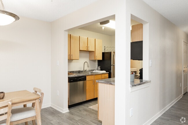 2BR, 2BA - 1,100SF - Kitchen