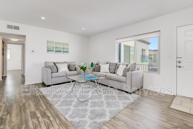 Building Photo - 4737 34th St Unit 16 - 1 Rental