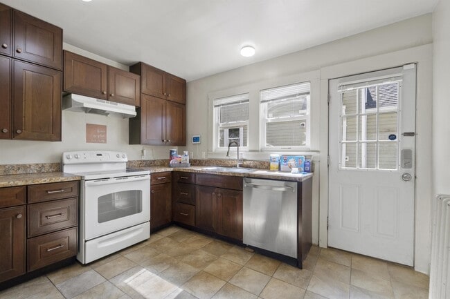 Photo - 4611 Knox Rd