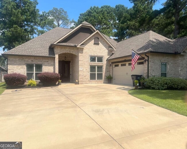 Photo - 100 Newport Ave