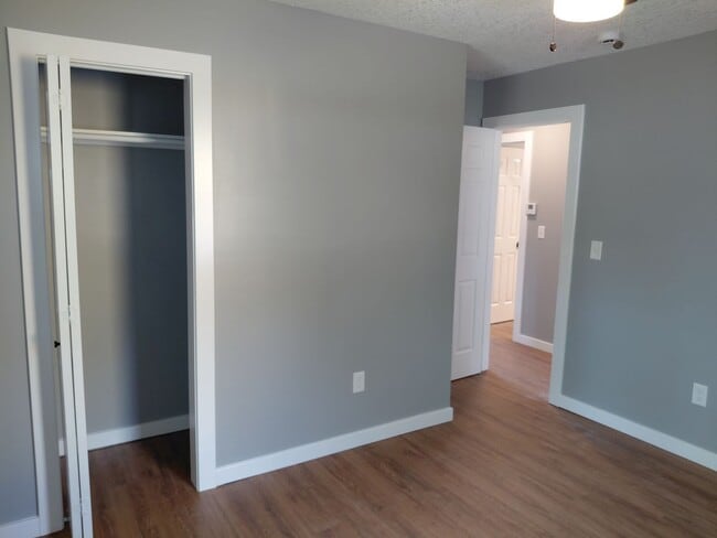 Photo - 411 SE Pinecrest Dr