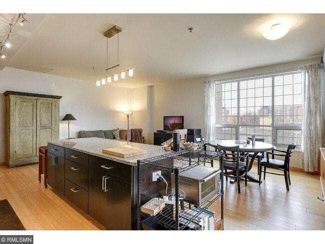 Photo - 521 2nd St SE Unit 306