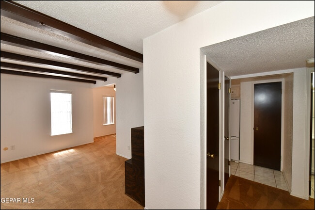 Photo - 6201 Escondido Dr Unit 17D