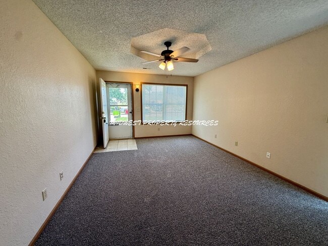 Photo - 503 NE Austin St Unit B