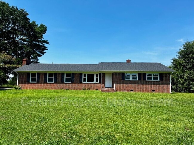 Building Photo - 104 Madison Cir